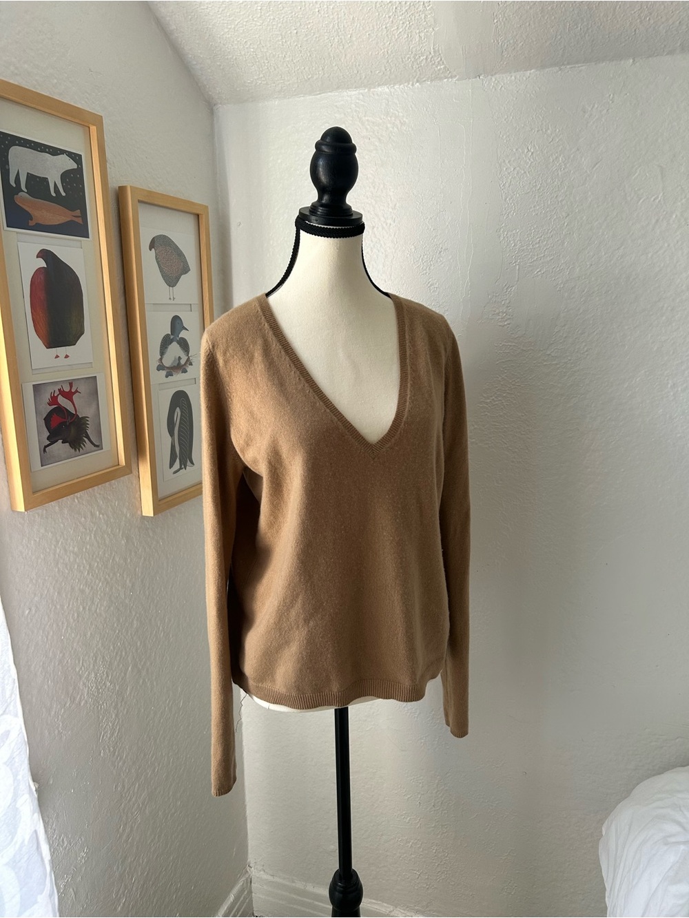 Holt Renfrew Women's V-Neck Lightweight Sweater in Camel